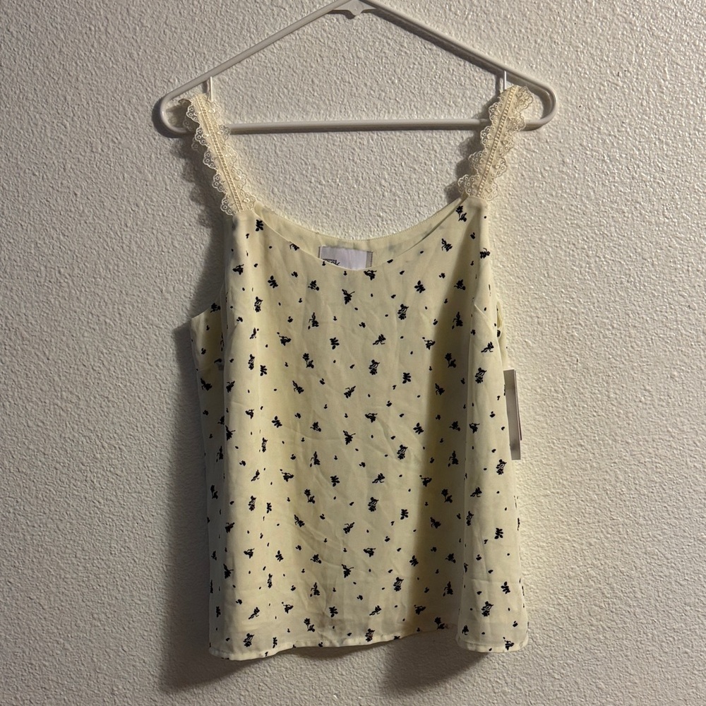 Nordstrom Rack - Elegant Cream Camisole with Black Floral Design